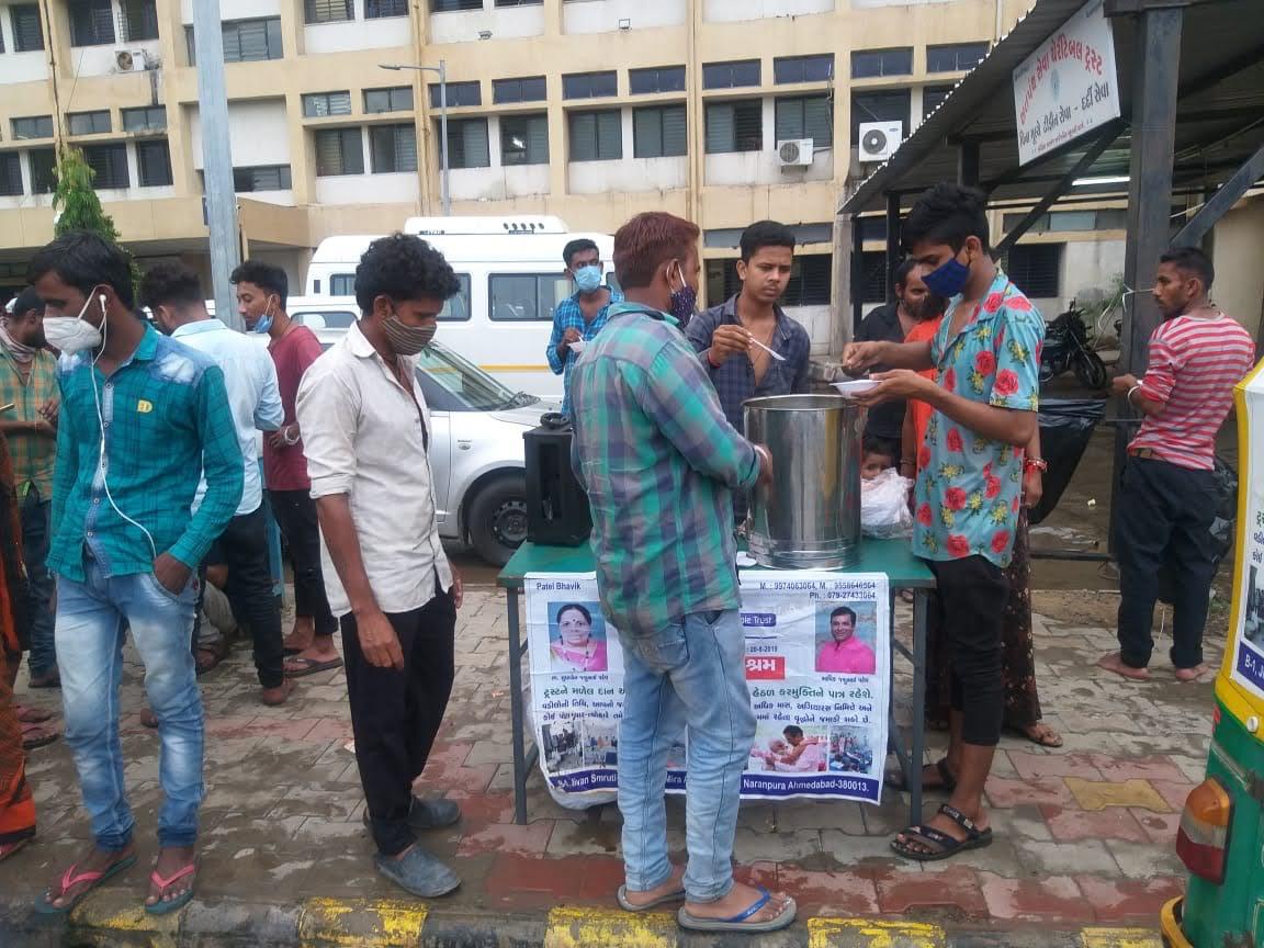 Free Food & Meal Serving Drive - Photo #17