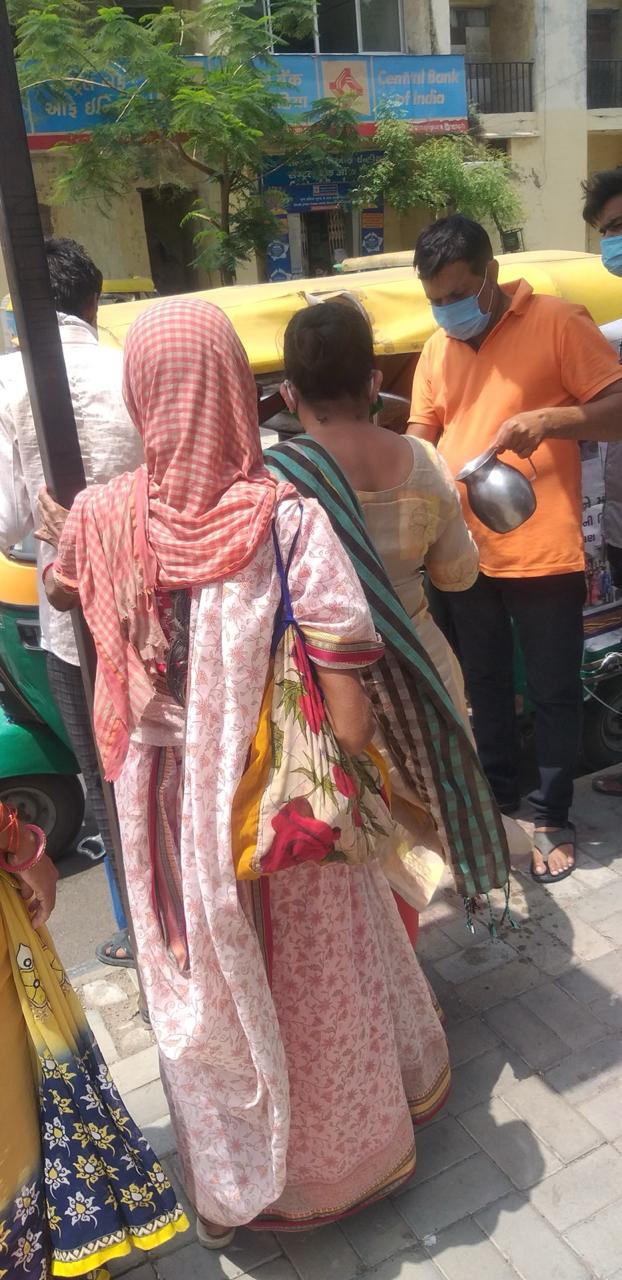 Free Food & Meal Serving Drive - Photo #4