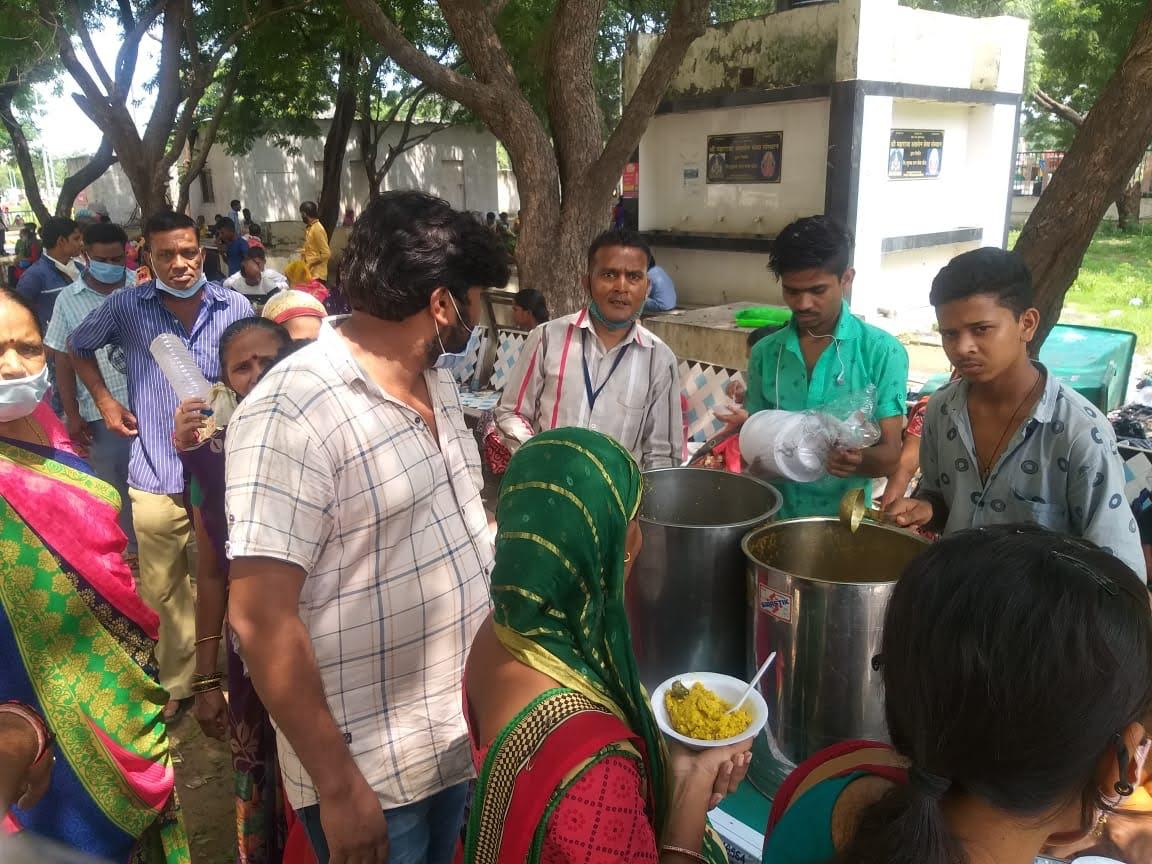 Free Food & Meal Serving Drive - Photo #6