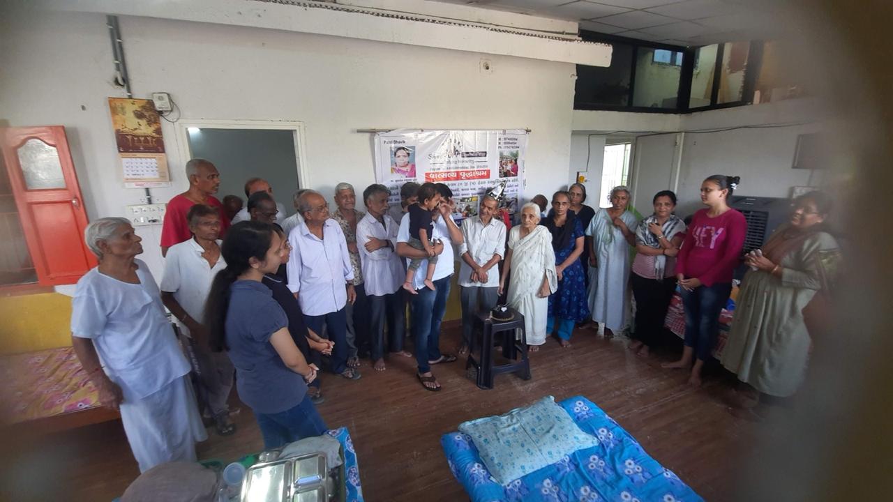 Residents and caregivers at Vatsalya Vrudhashram